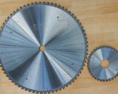 PCD saw blade for laminated board